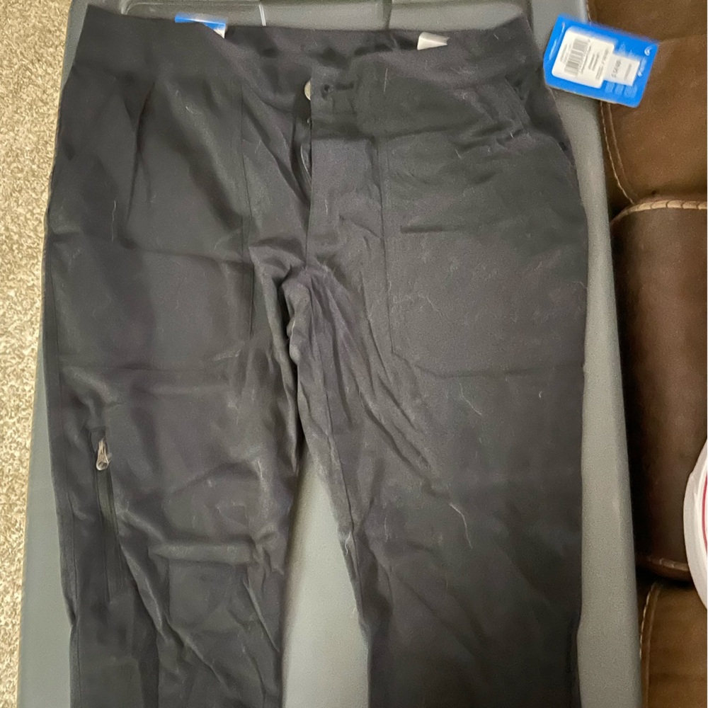 Columbia active fit capri pants